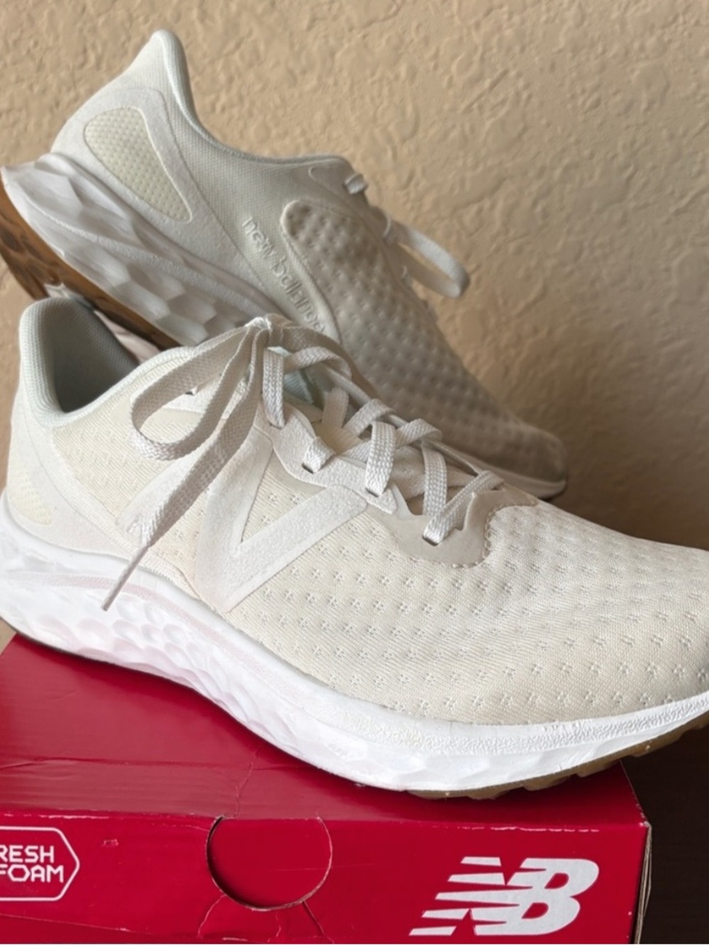 New Balance Fresh
Foam Running Arishi v4 in
Beige size 8